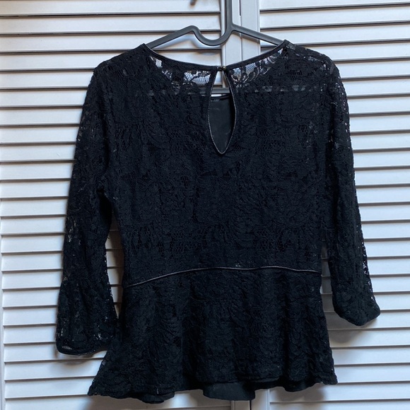 Stunning lace top with leather detailing size S!❤️🔥 - Picture 5 of 6